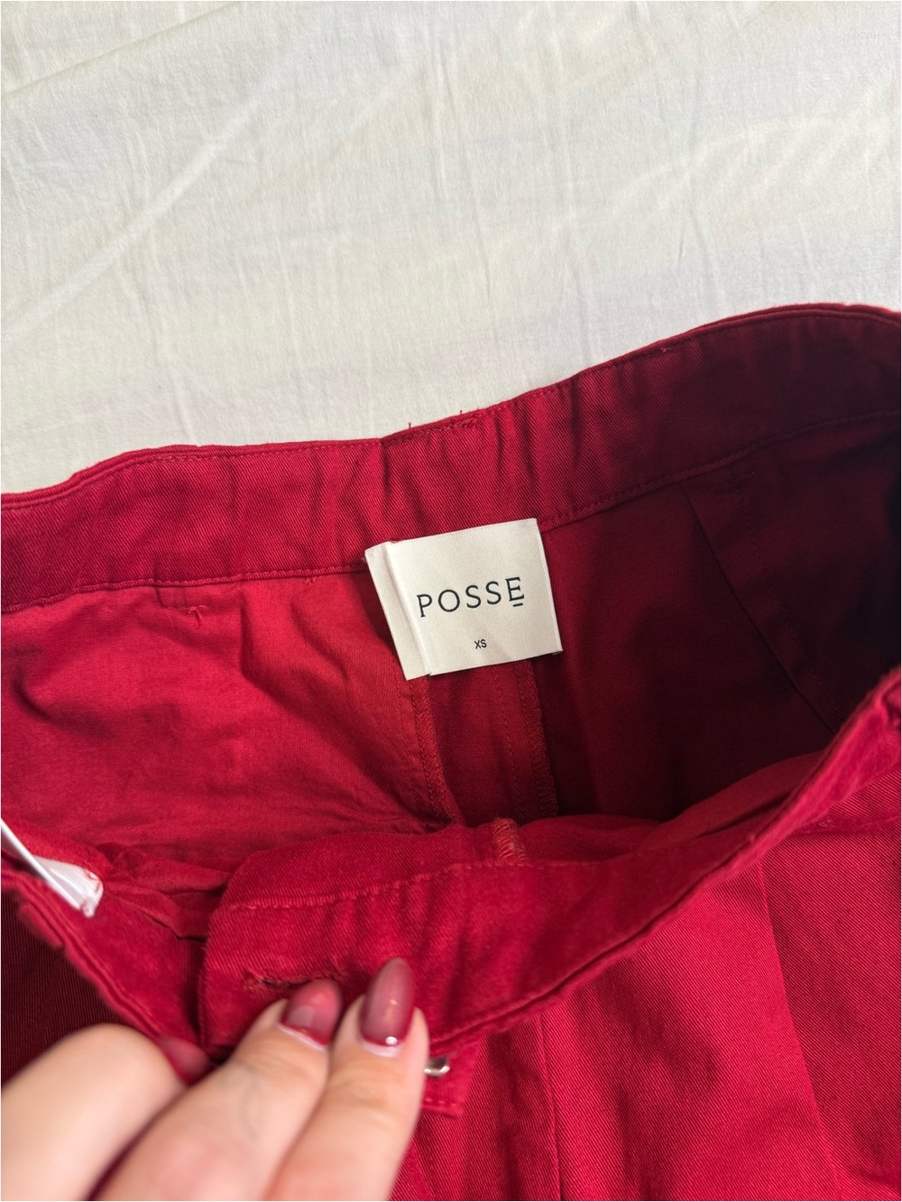 Red High-Waist Pleated Linen Blend Shorts - Picture 3 of 5